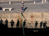 img77